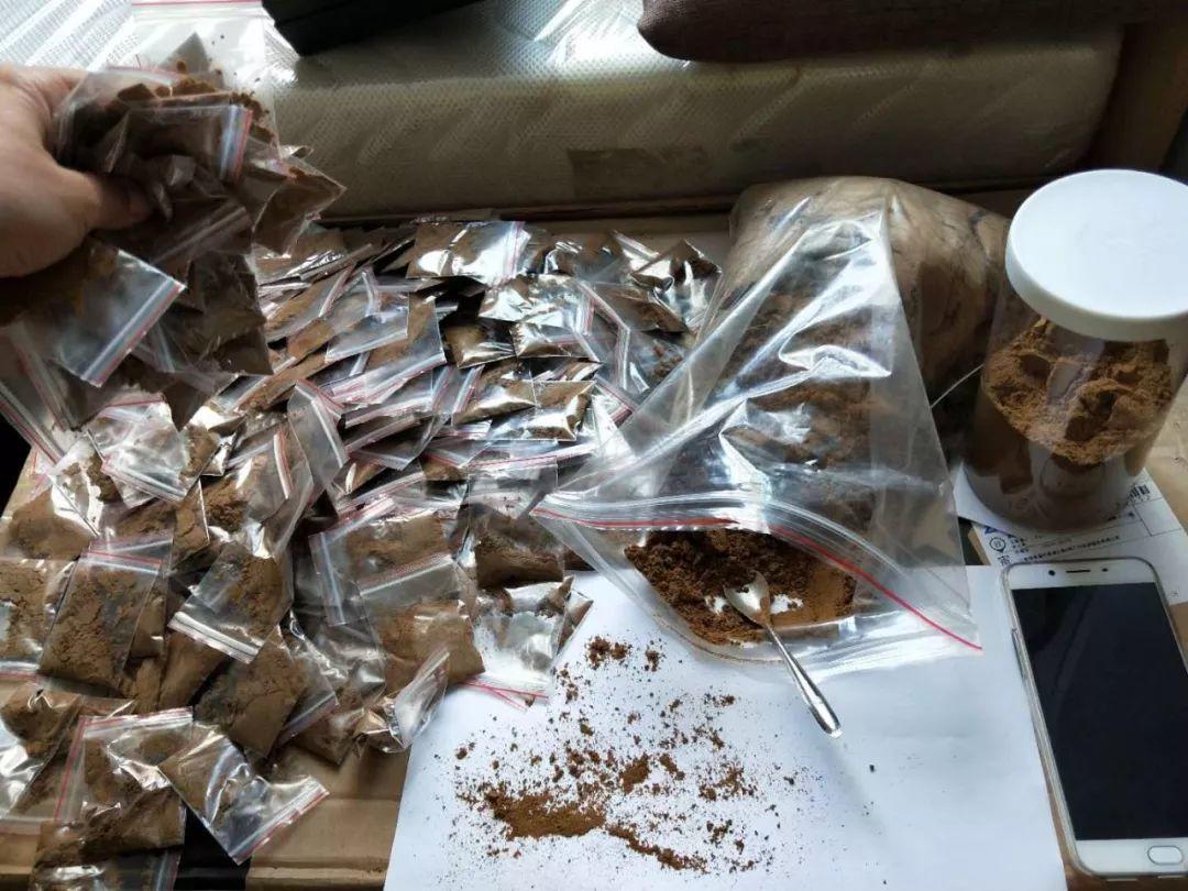 滇仁堂纯中药润喉止咳粉，还可降三高，通便减肥等功效